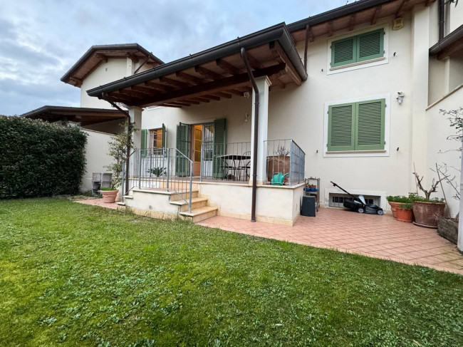 Casa / Villa in Vendita a Pietrasanta