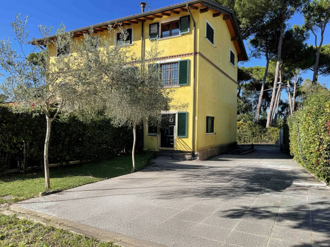 Casa / Villa in Vendita a Pietrasanta