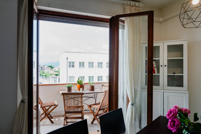 Appartamento in Affitto a Viareggio