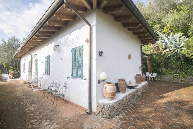 Casa / Villa in Vendita a Pietrasanta