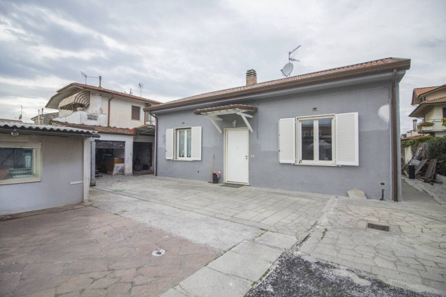Casa / Villa in Vendita a Viareggio