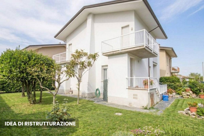 Casa / Villa in Vendita a Pietrasanta