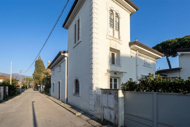 Casa / Villa in Vendita a Pietrasanta