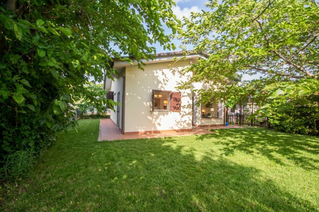 Casa / Villa in Vendita a Viareggio