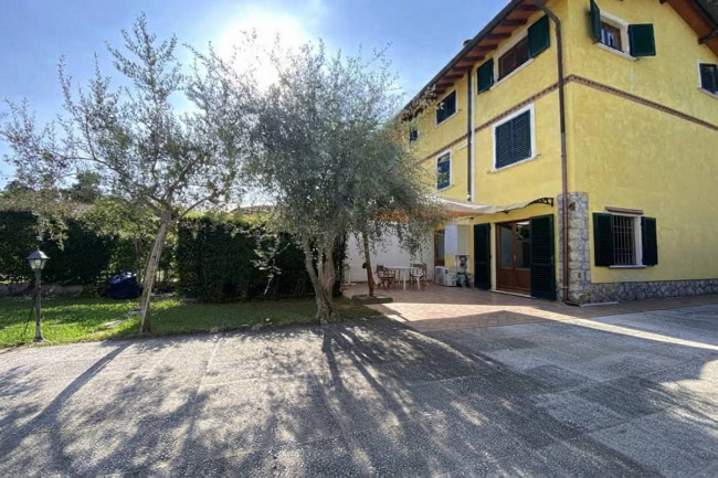Casa / Villa in Vendita a Pietrasanta