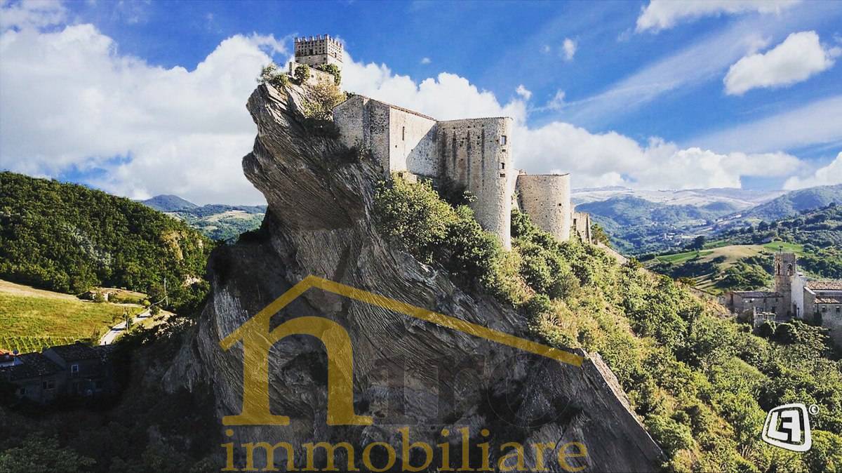 Casa indipendente in vendita a Roccascalegna (CH)