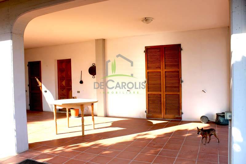 Villa ASCOLI PICENO vendita  Monticelli  De Carolis Immobiliare