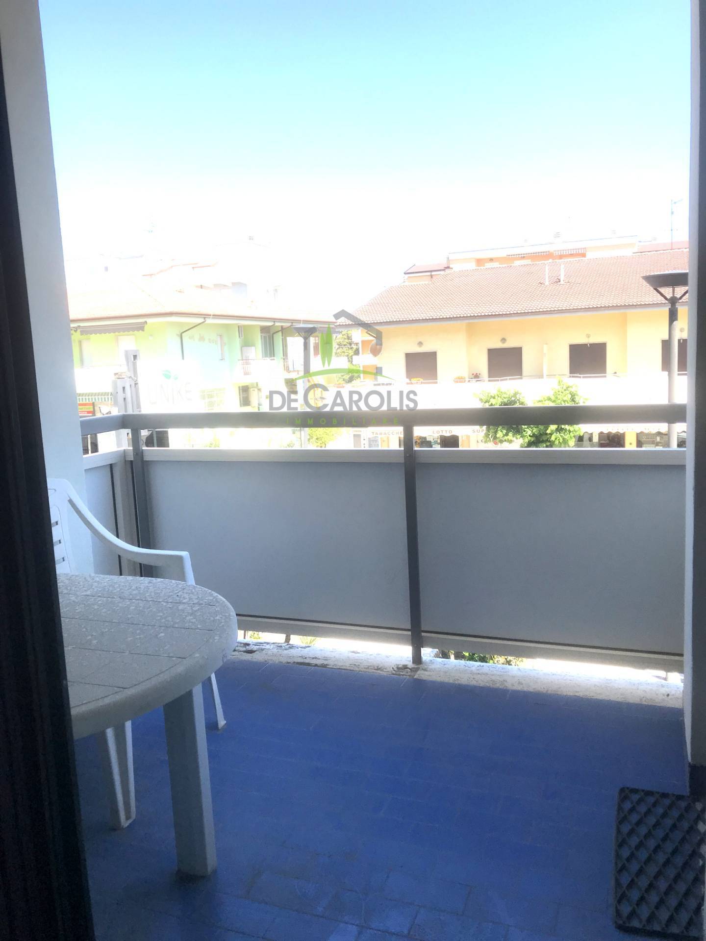 Appartamento ALBA ADRIATICA vendita  Zona Mare  De Carolis Immobiliare