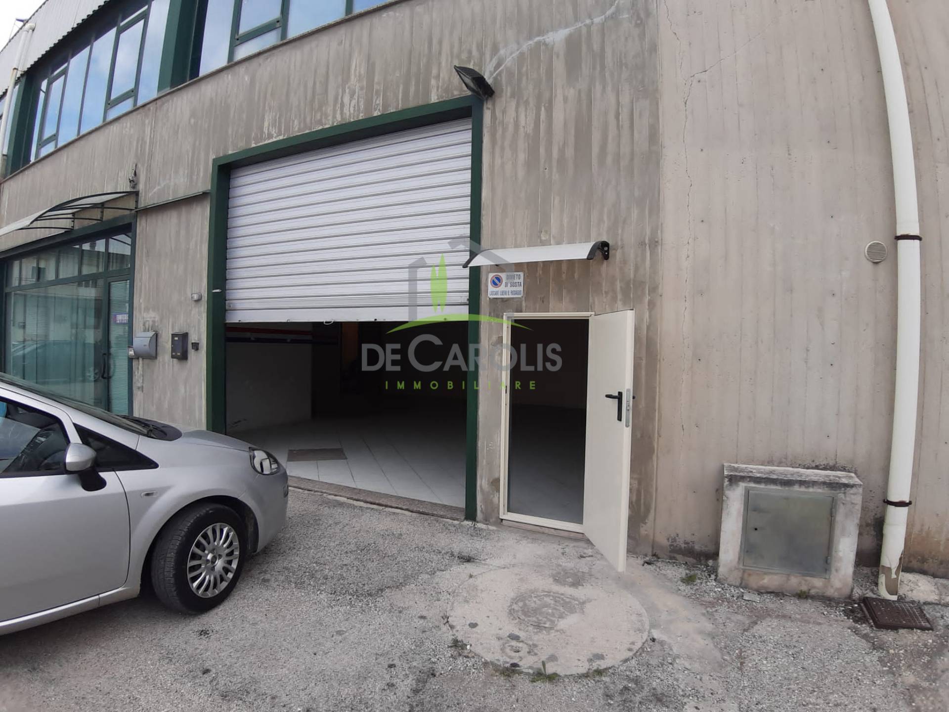 Magazzino in vendita a Porto D'ascoli, San Benedetto Del Tronto (AP)