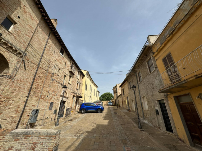 Casa indipendente in vendita a Monsampolo Del Tronto (AP)