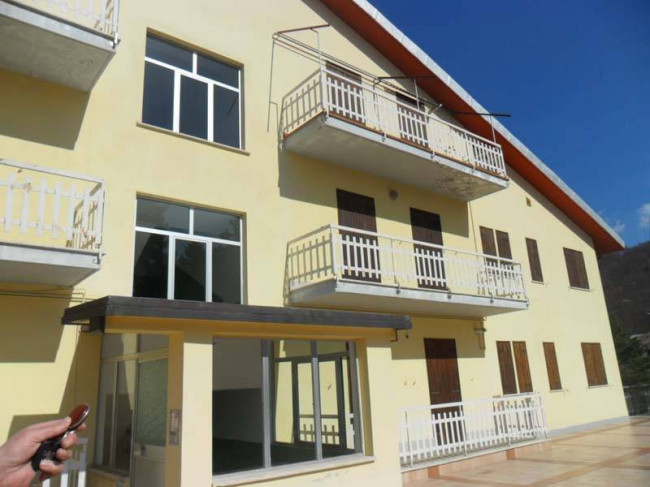Appartamento in Vendita a Valle Castellana