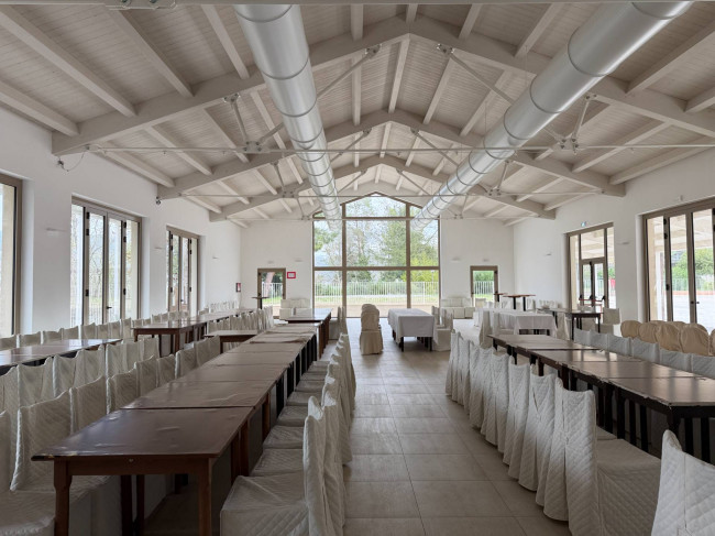 Locale commerciale in Vendita a Ascoli Piceno