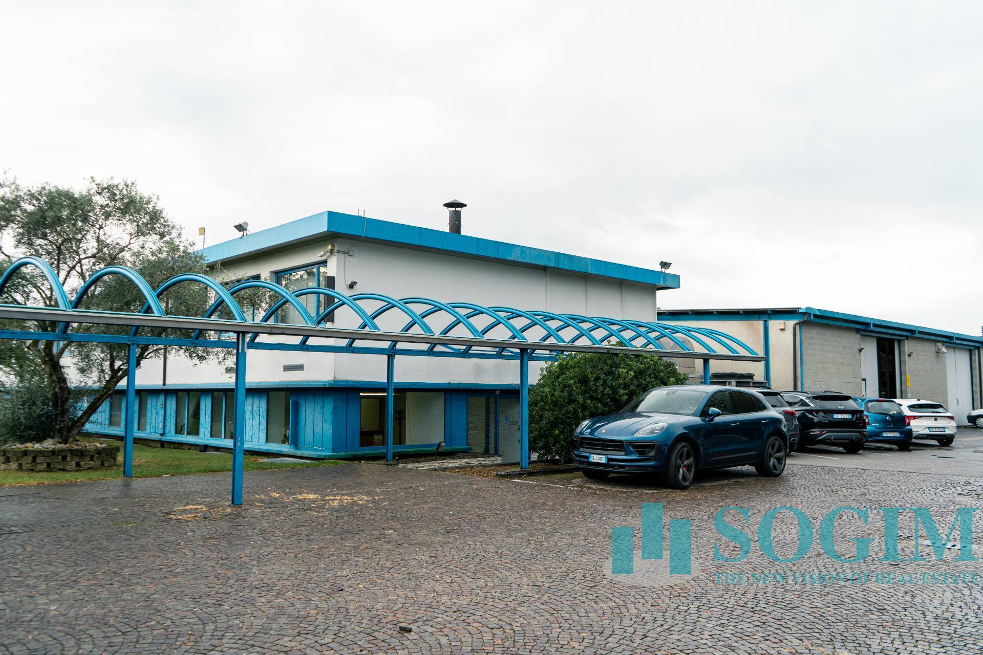 Fondo commerciale in vendita a Desio (MB)