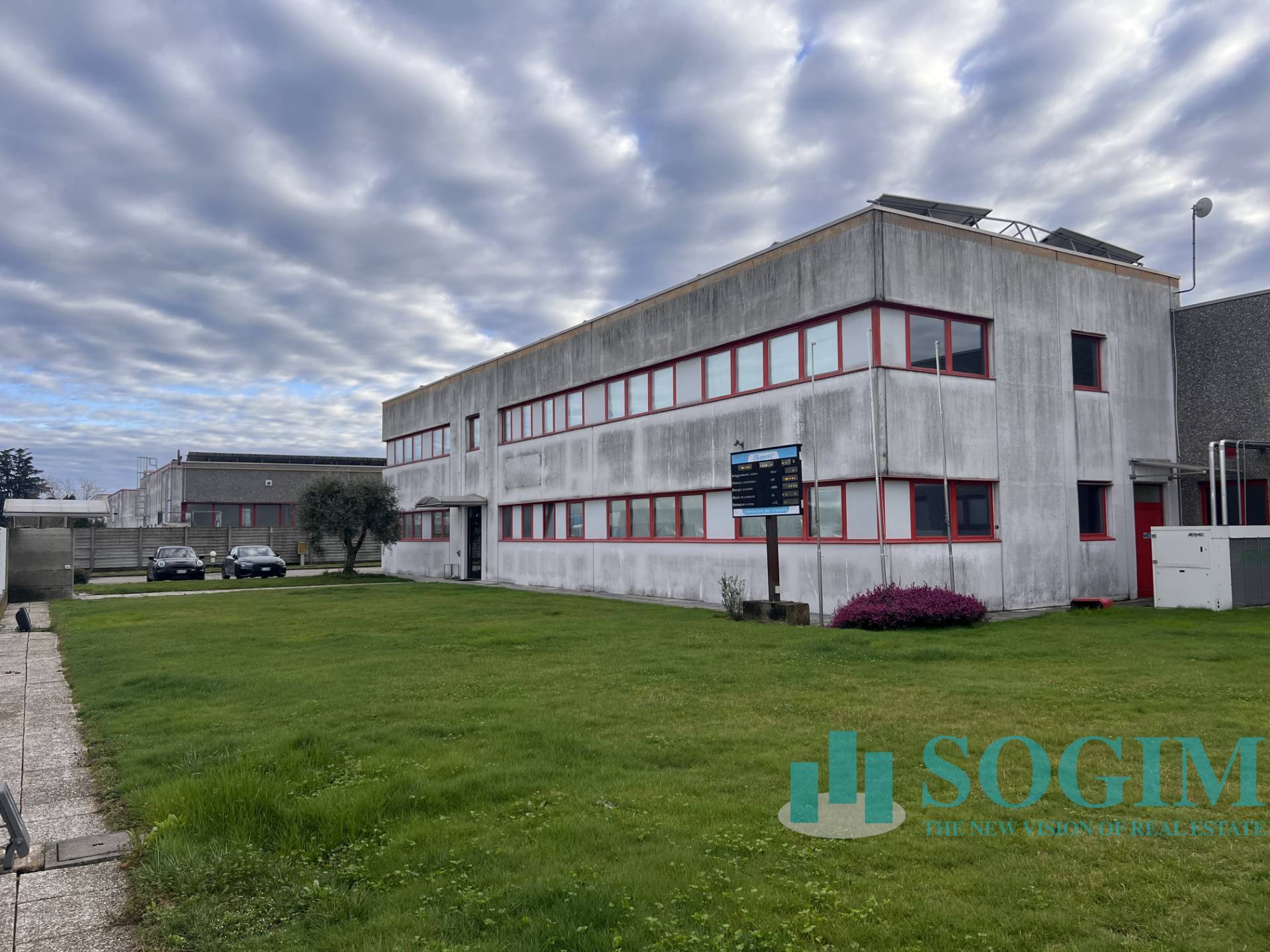 industrial building + office block for Sale