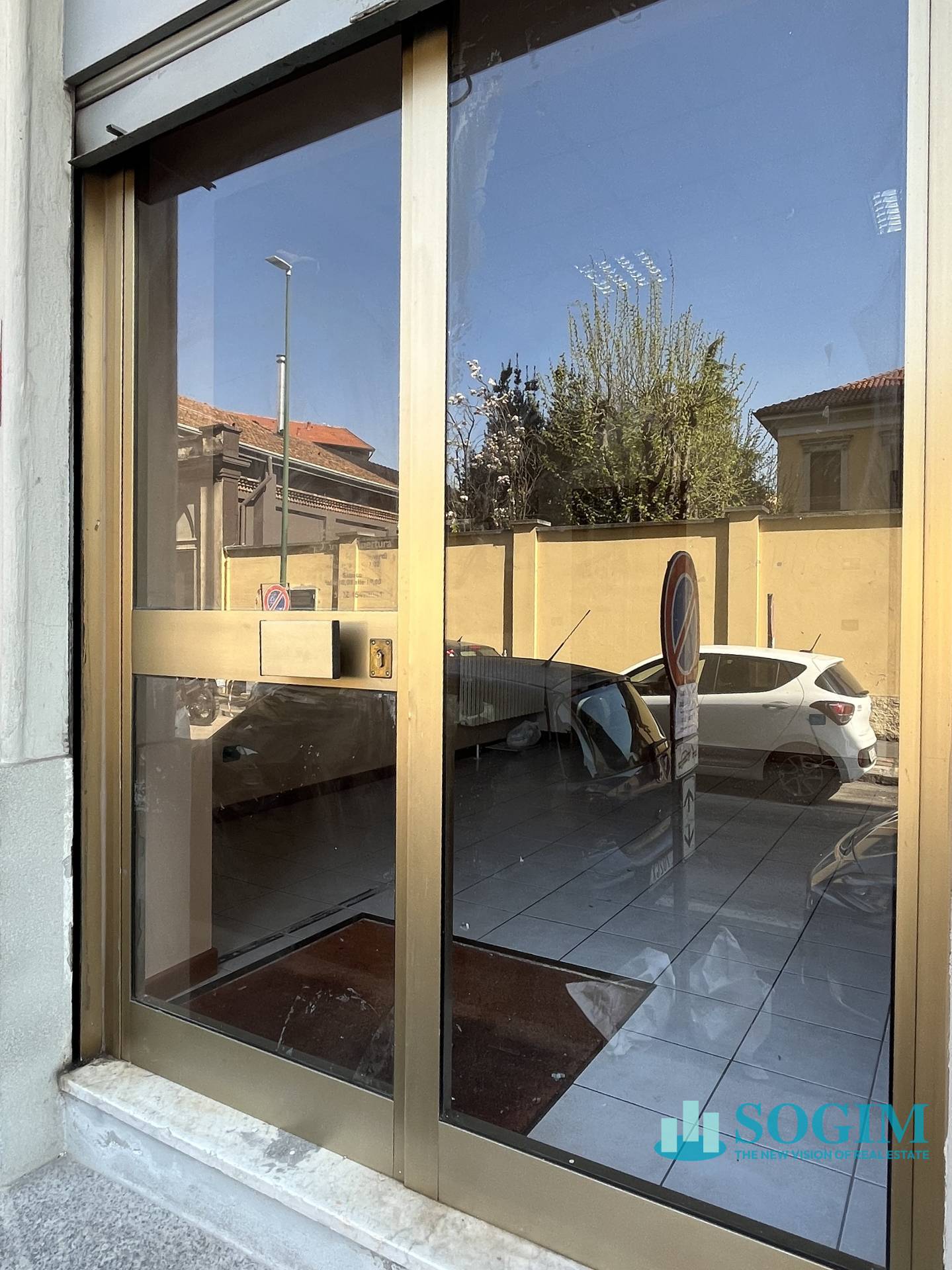 Negozio in Affitto
