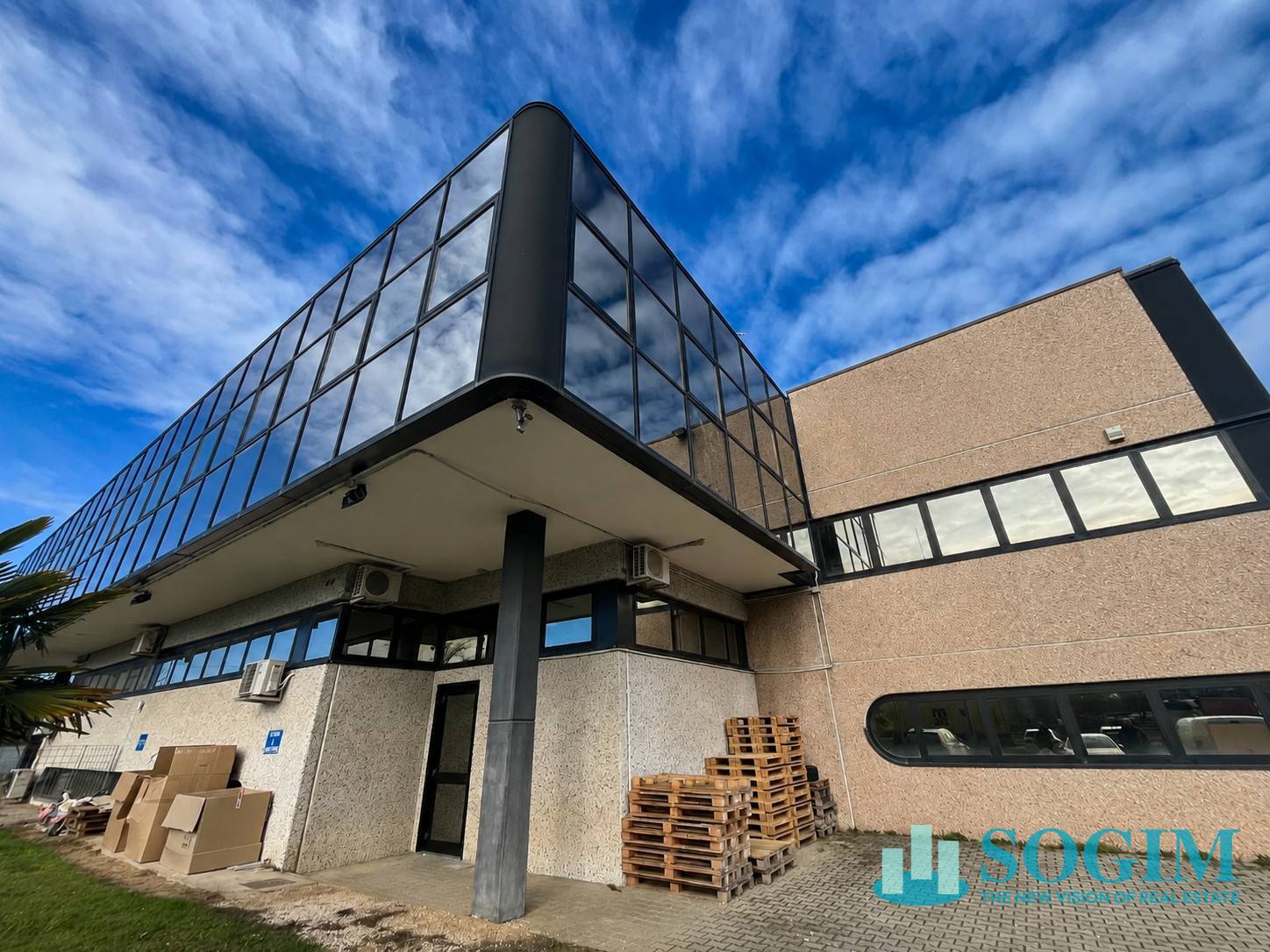 industrial building + office block for Sale