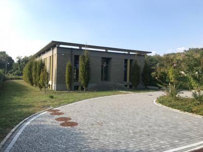 Capannone in Vendita a Arosio