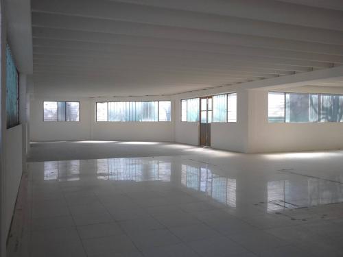 Immobile commerciale in Affitto a Settimo Milanese