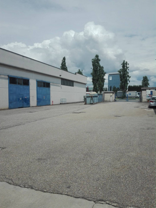 Capannone in Vendita a Rho