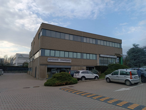 Immobile commerciale in Vendita a Villa Guardia