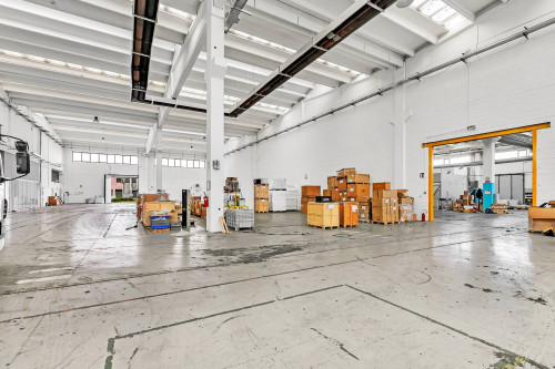 Capannone in Vendita a Siziano