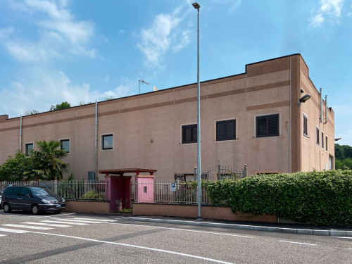 Capannone in Vendita a Gorla Maggiore