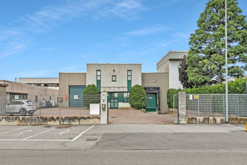 Capannone in Vendita a Cirimido