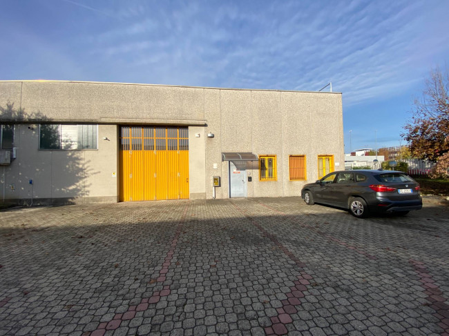 Capannone in Vendita a Vimercate