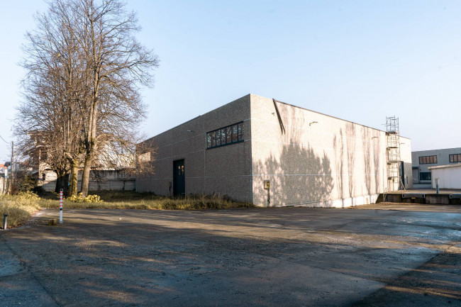 Capannone in Vendita a Lissone