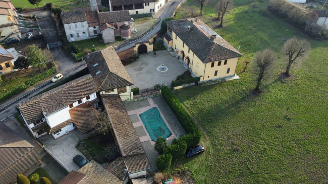 Palazzo in Vendita a Marzano