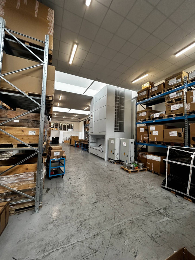 Capannone + Palazzina Uffici in Vendita a Sesto San Giovanni