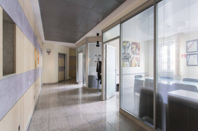 Capannone in Vendita a Sesto San Giovanni