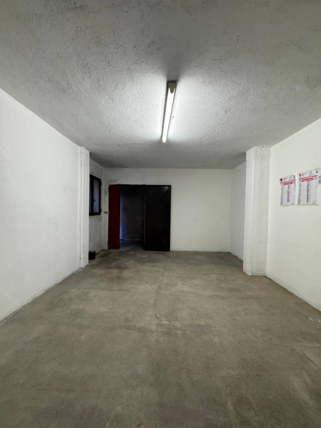 Deposito/Magazzino in Vendita a Monza