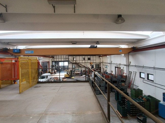 Capannone in Vendita a Carbonate