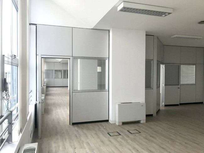 Ufficio in Affitto a Milano