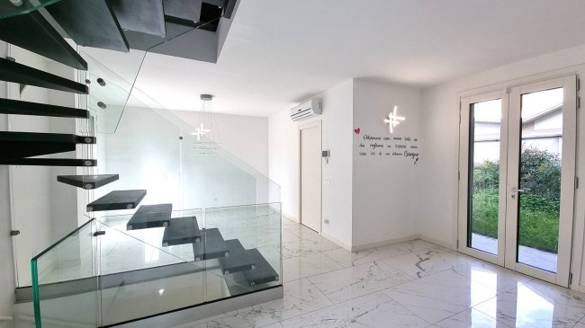 Villa in Vendita a Sesto San Giovanni