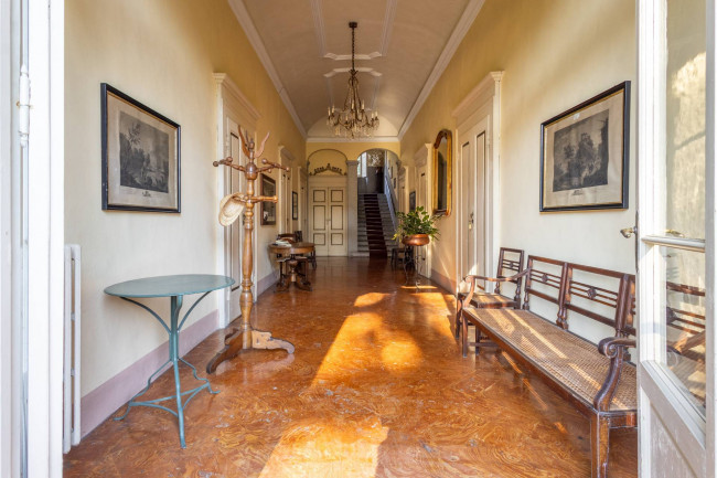 Villa in Vendita a Tremezzina