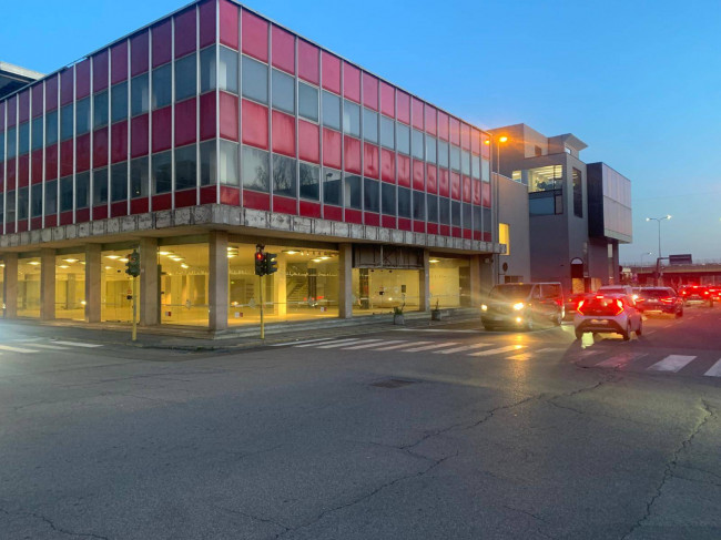 Immobile commerciale in Vendita a Lissone