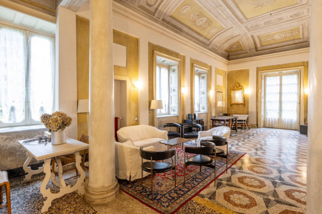 Appartamento in Vendita a Monza