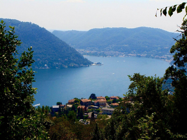 Terreno residenziale in Vendita a Cernobbio