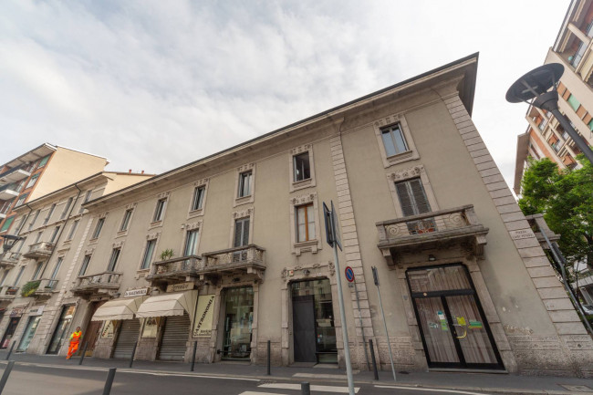 commercial property for Rent in Sesto San Giovanni