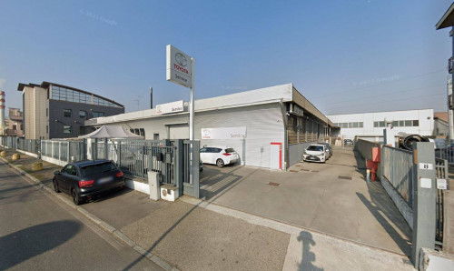 Capannone in Vendita a Rozzano