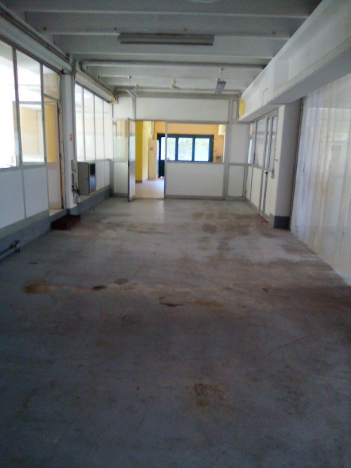 Capannone + Palazzina Uffici in Affitto a Abbiategrasso