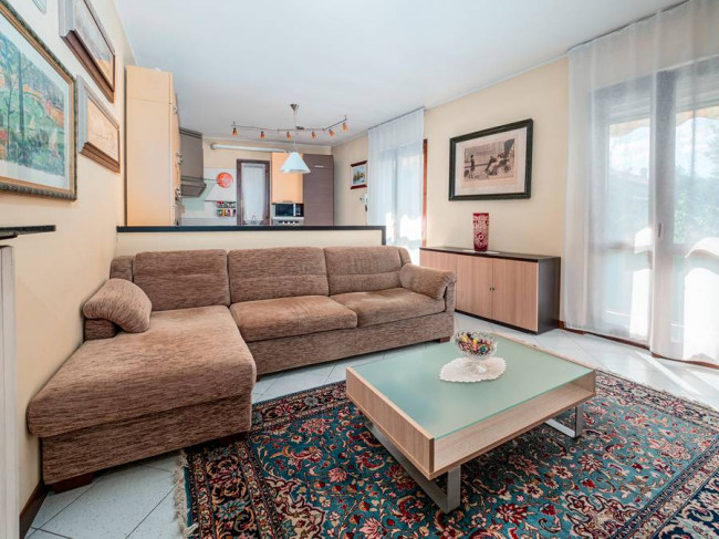 Casa semindipendente in Vendita a Merone