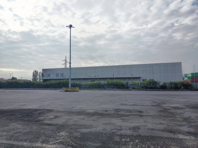 Ufficio in Vendita a Pioltello