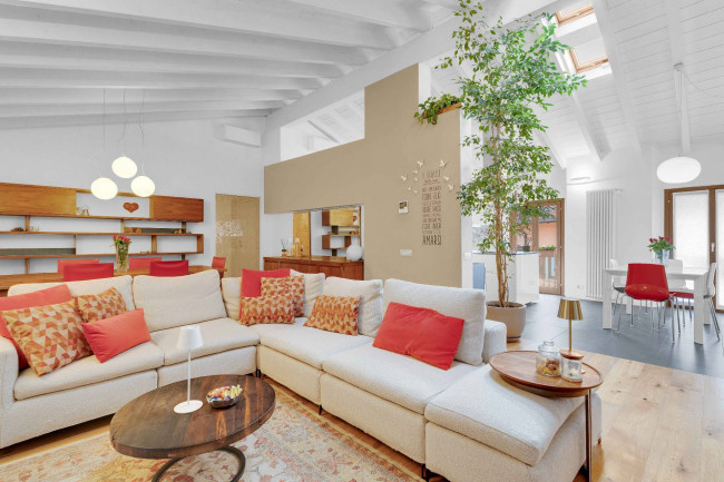 Appartamento in Vendita a Cantù