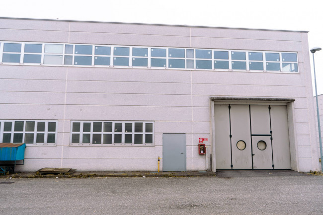 Capannone in Affitto a Melzo