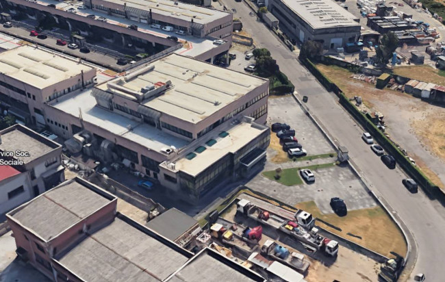 Capannone + Palazzina Uffici in Vendita a Assago