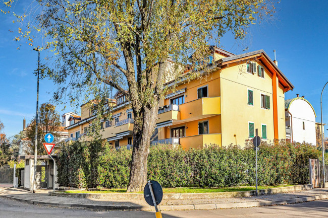 Appartamento in Affitto a Monza