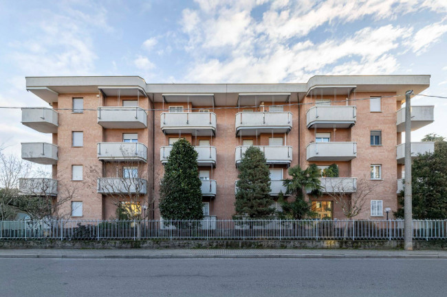 Appartamento in Vendita a Carugate